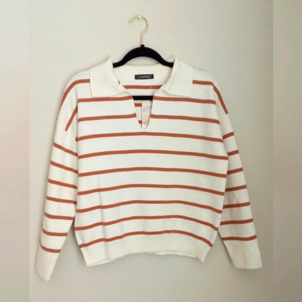 WOMEN'S COLLAR/V-NECK SWEATER SIZE SMALL (S)